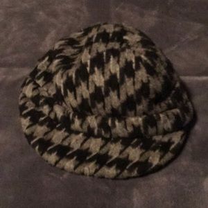 Talbots black and grey winter hat